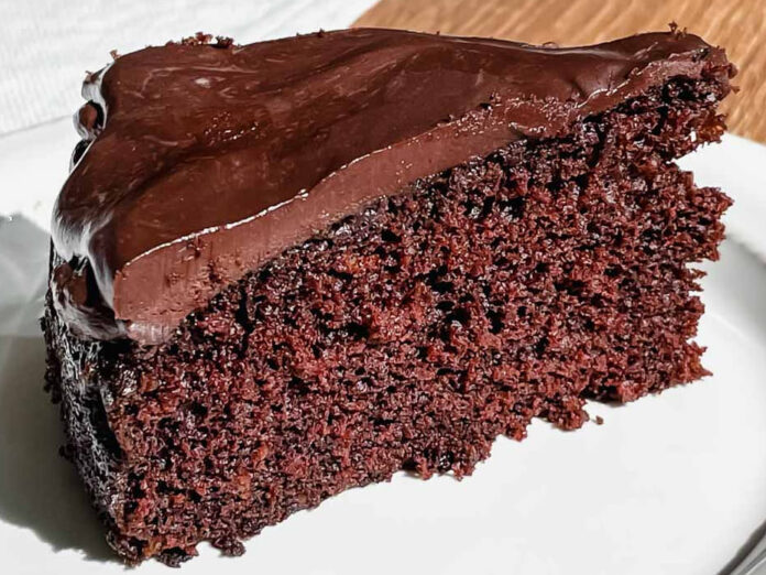 Chocolate_Cake-fotor-2025090516162 (1) Bolo de chocolate húmido
